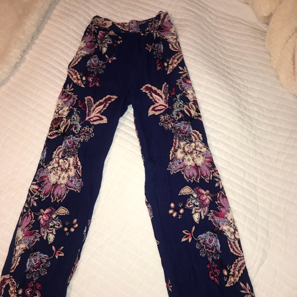 Flowy navy floral pants